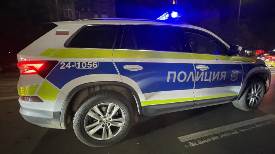 Тийнейджъри откраднаха БМВ в квартал „Родина“