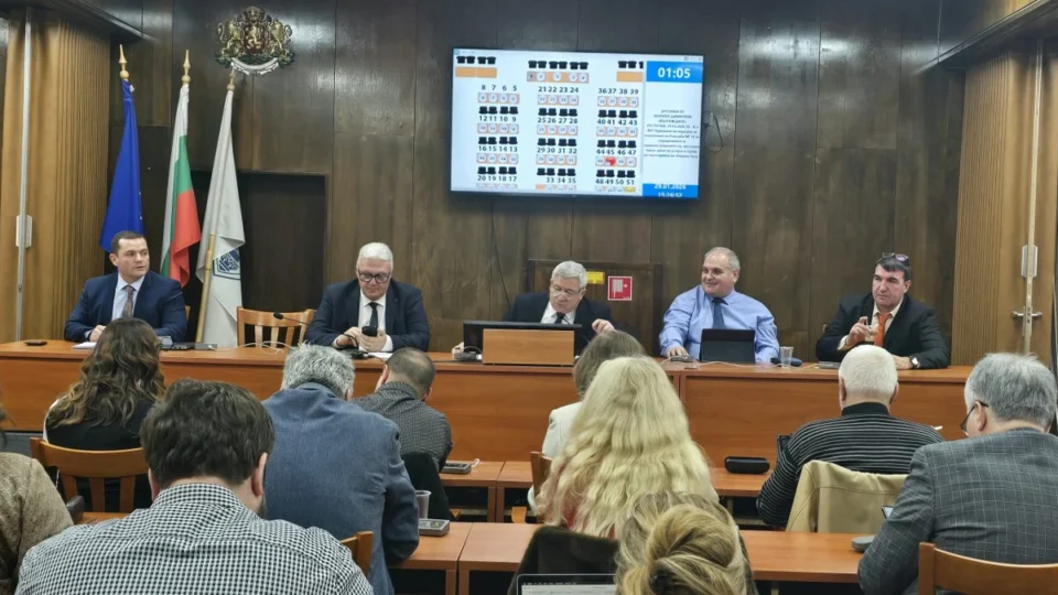 Общинският съвет в Русе гласува нов дълг заради липса на ликвидност